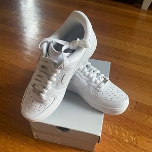 Air Force 1 : men : size 9